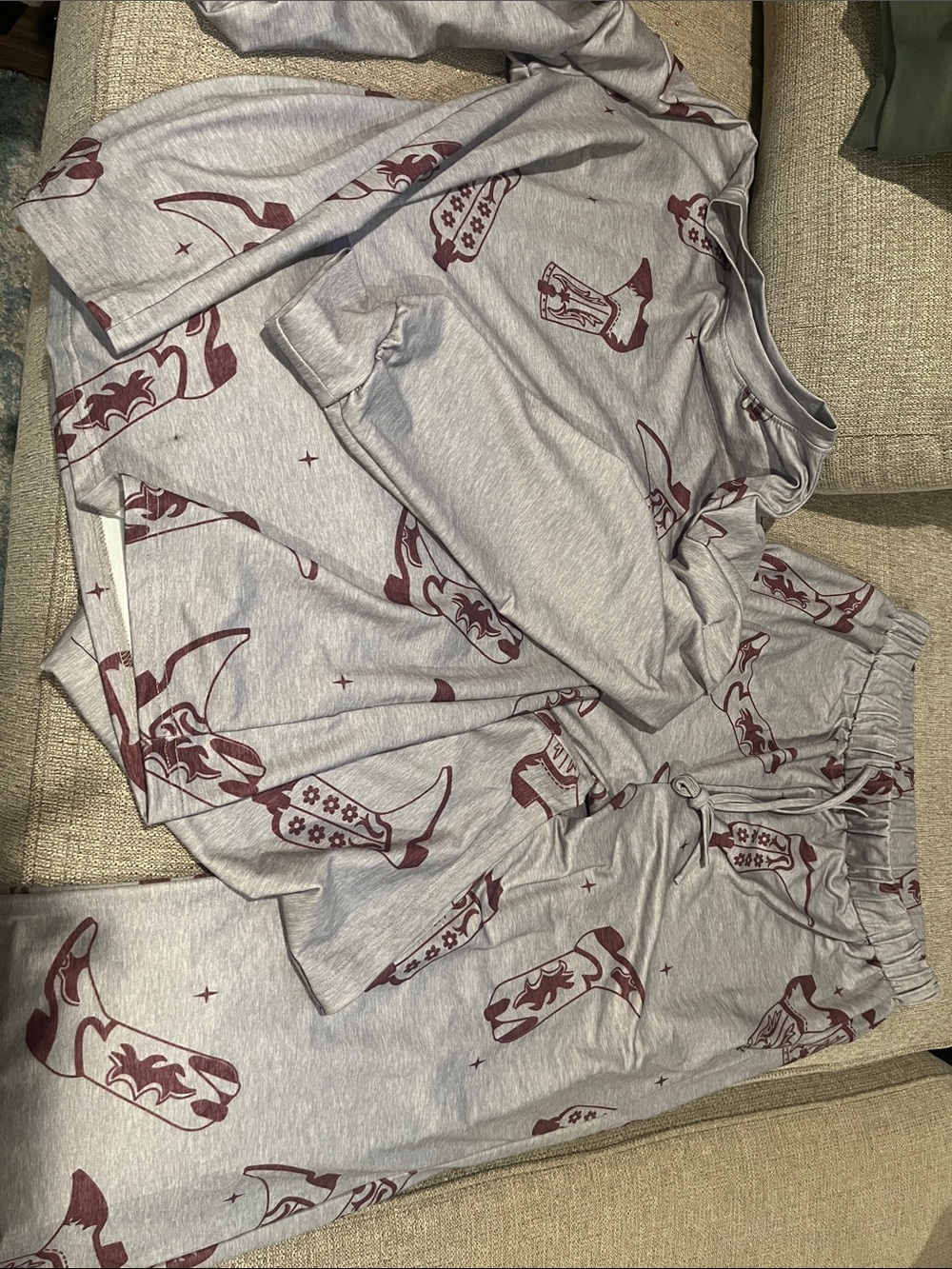 Set with Maroon Western Print